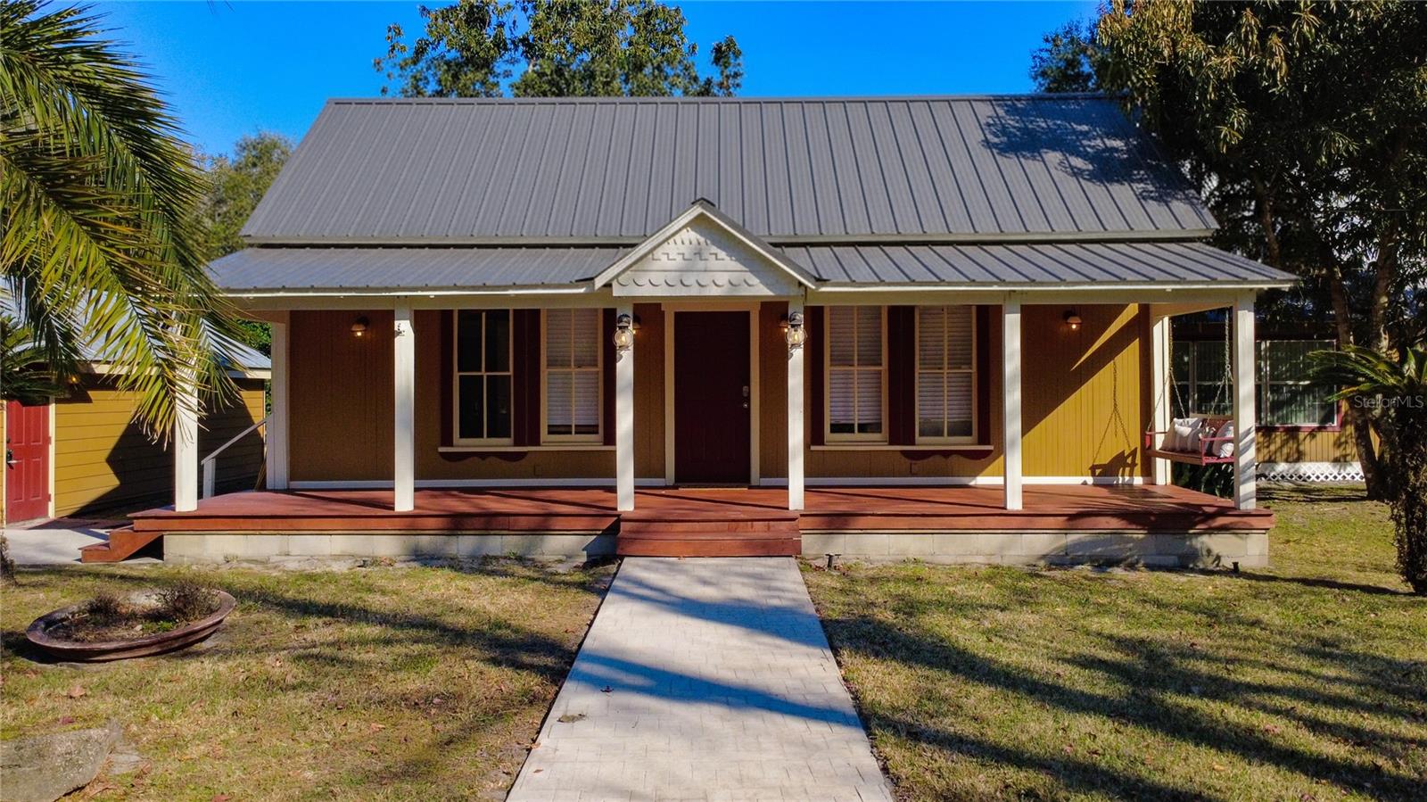 MOUNT DORA GULLERS HOMESTEAD - Residential