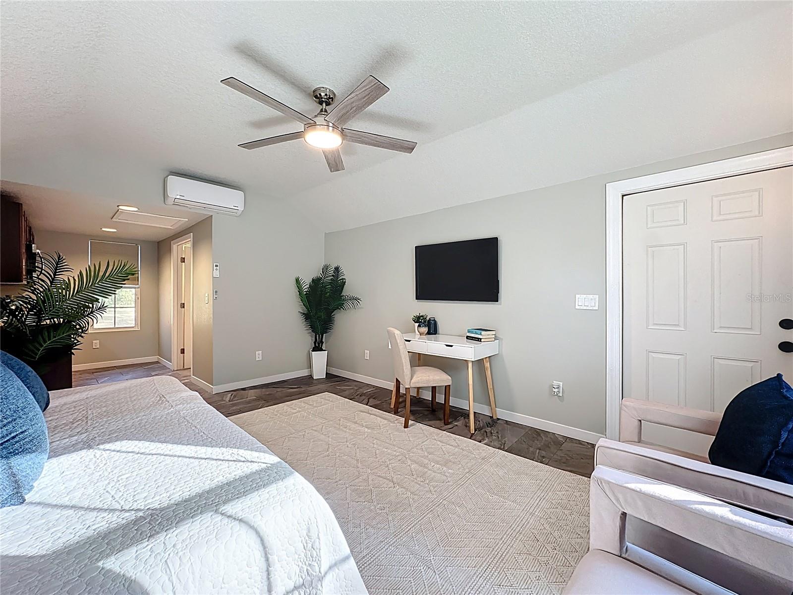 MOUNT DORA GULLERS HOMESTEAD - Residential