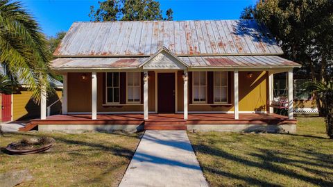 Tiny photo for 1148 N Grandview Street, Mount Dora, FL 32757 (MLS # V4949076)