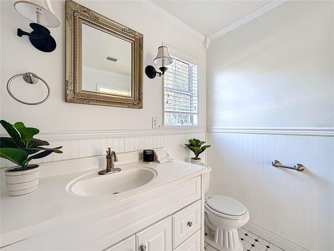 Tiny photo for 1148 N Grandview Street, Mount Dora, FL 32757 (MLS # V4949076)