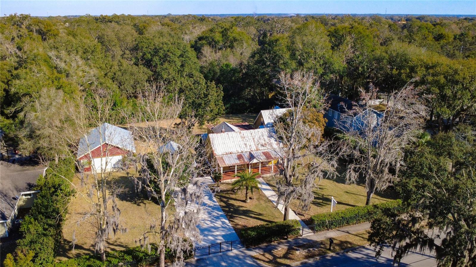 MOUNT DORA GULLERS HOMESTEAD - Residential