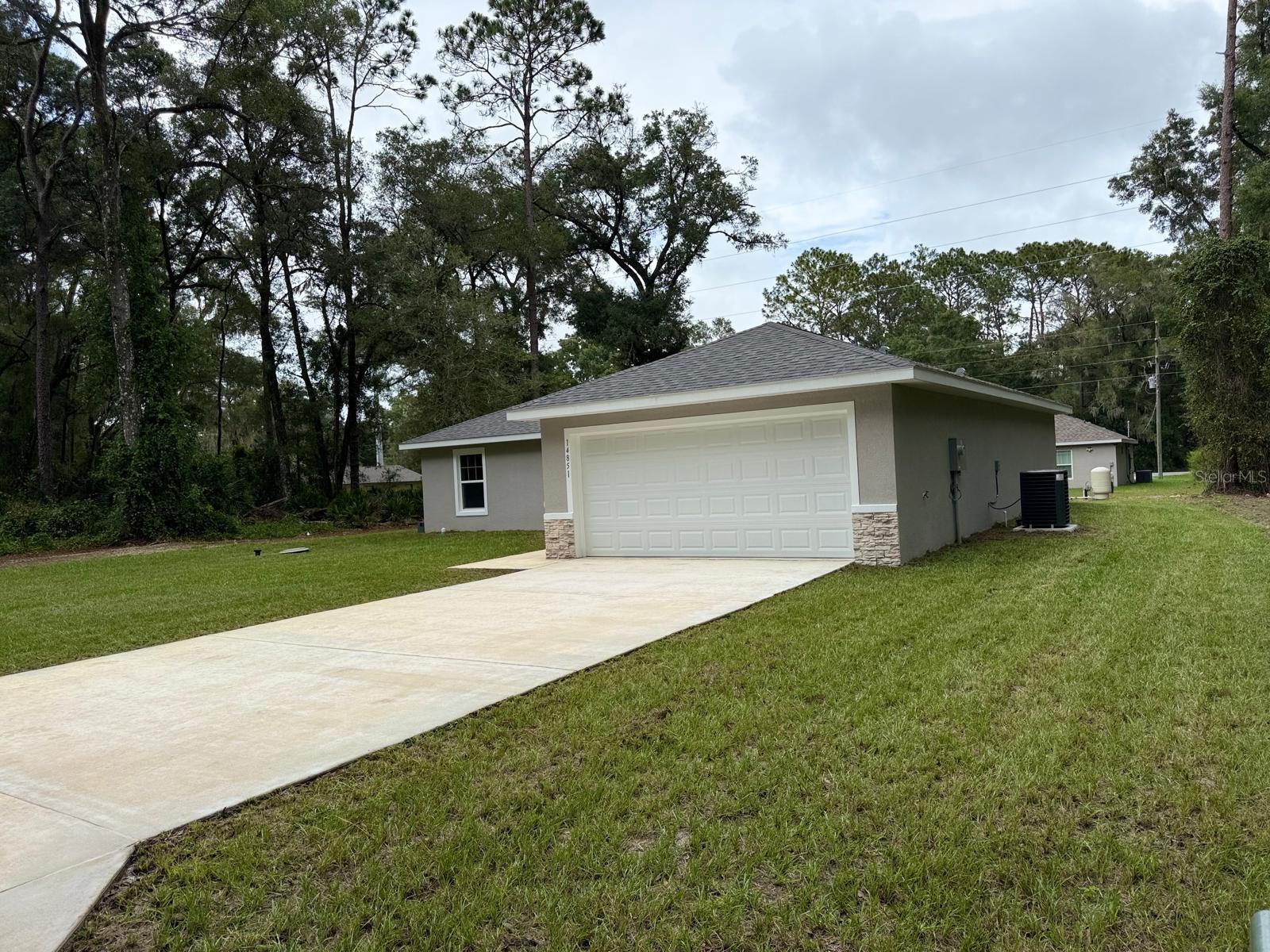 BELLEVIEW HEIGHTS ESTATE - Residential Lease