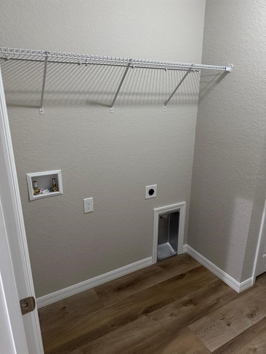 BELLEVIEW HEIGHTS ESTATE - Residential Lease