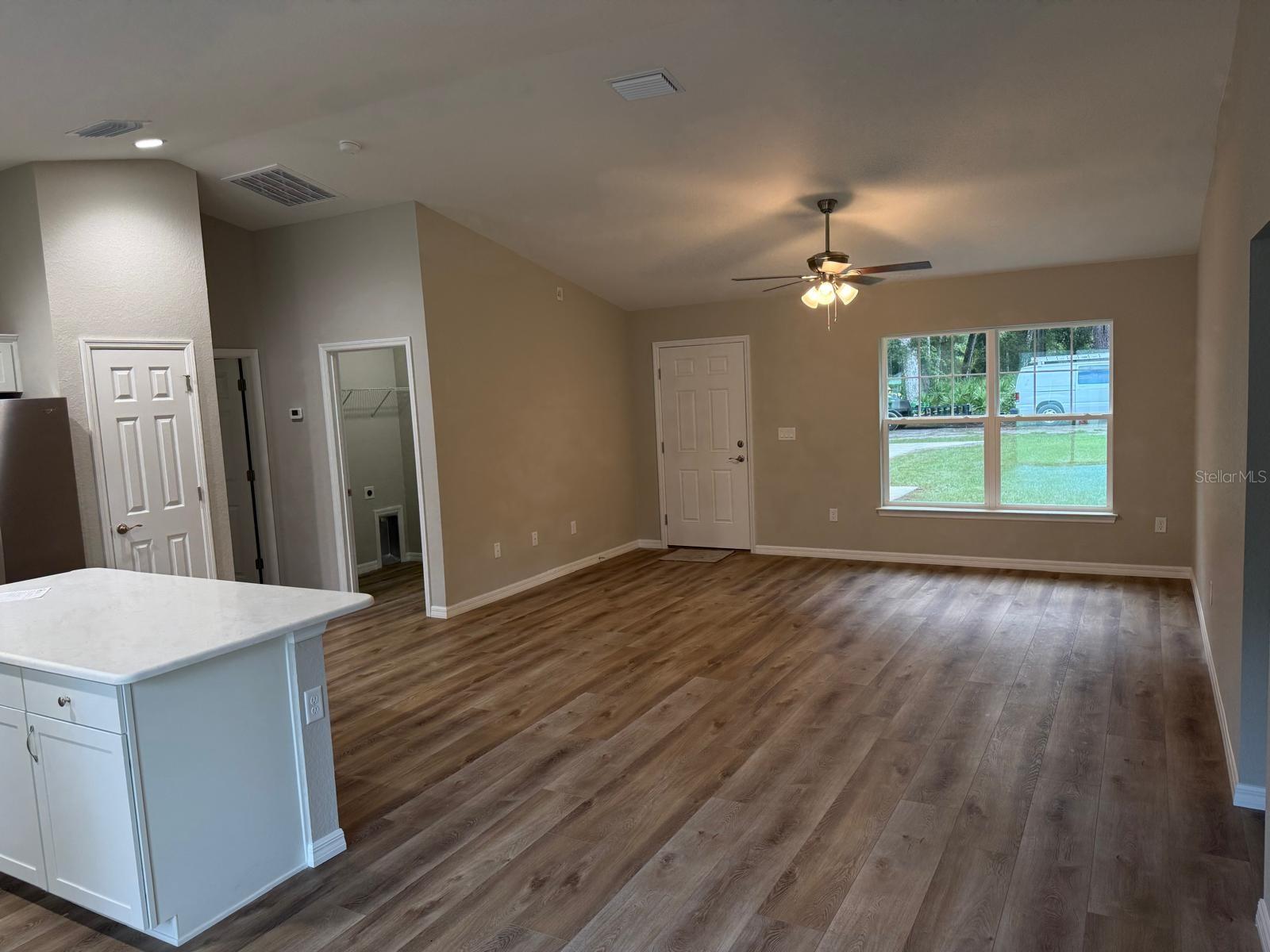 BELLEVIEW HEIGHTS ESTATE - Residential Lease