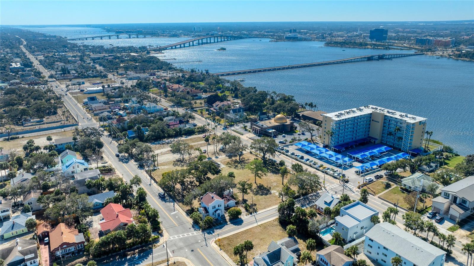 MEMENTO - Residential