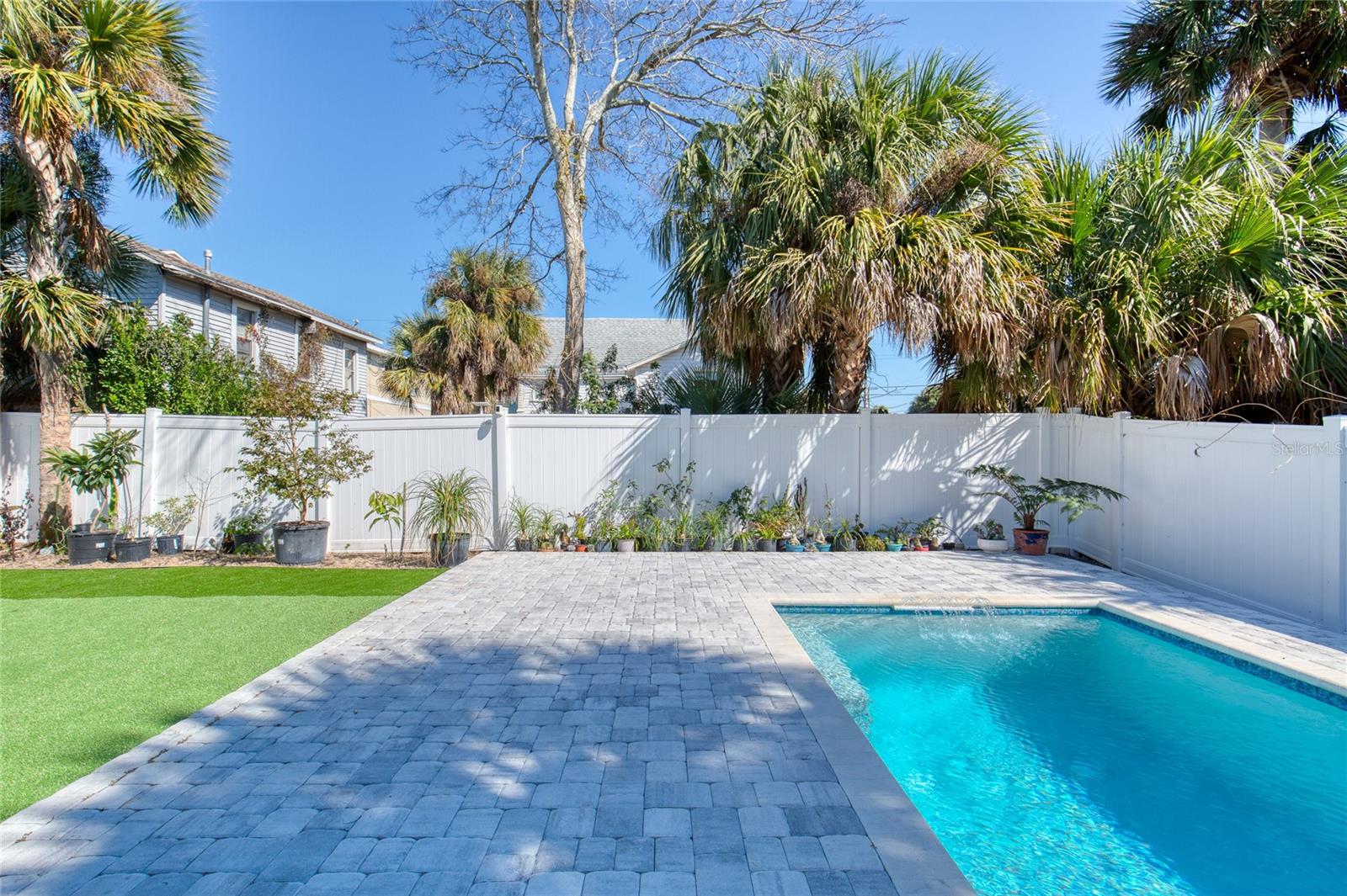 MEMENTO - Residential