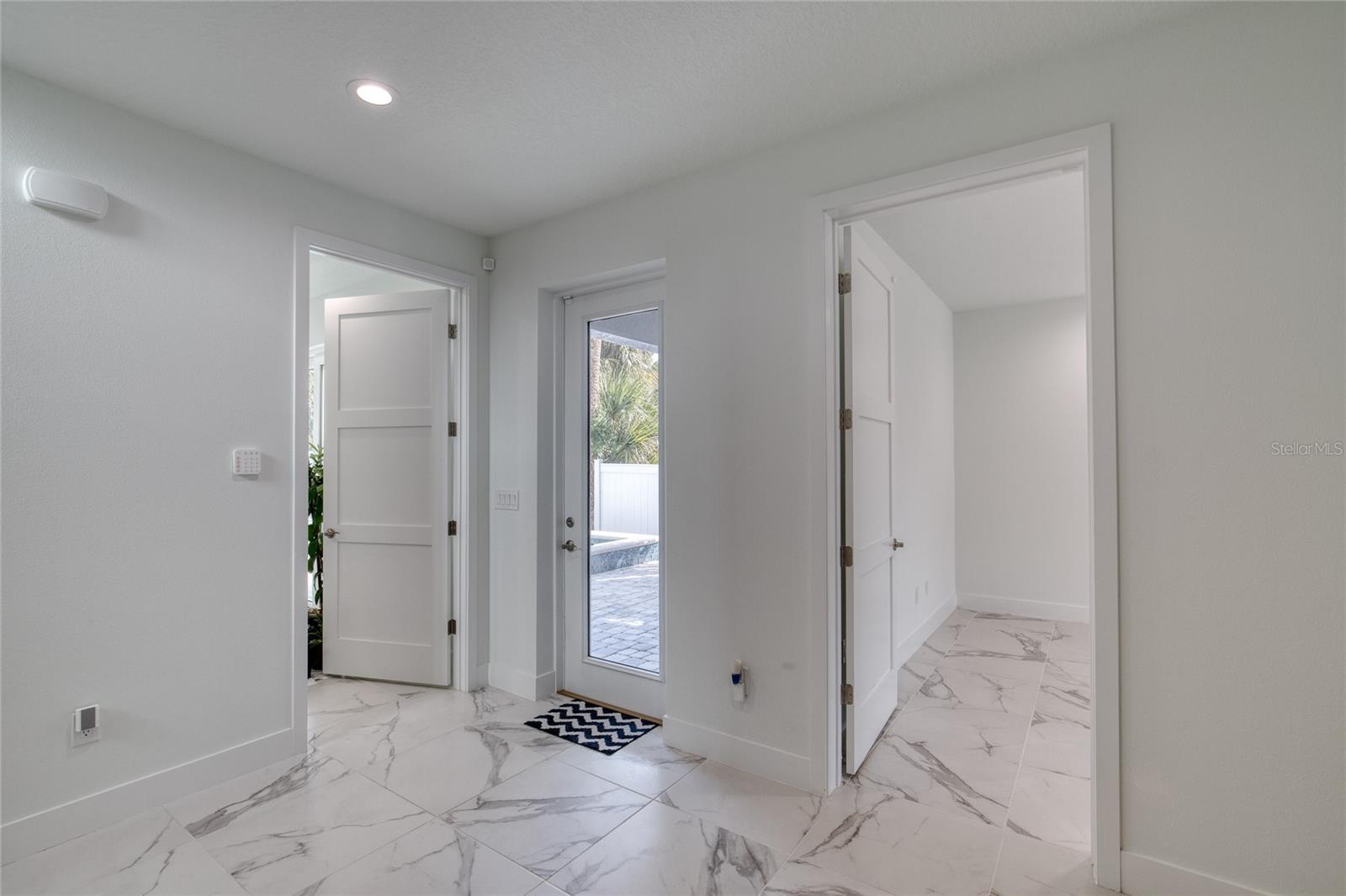 MEMENTO - Residential