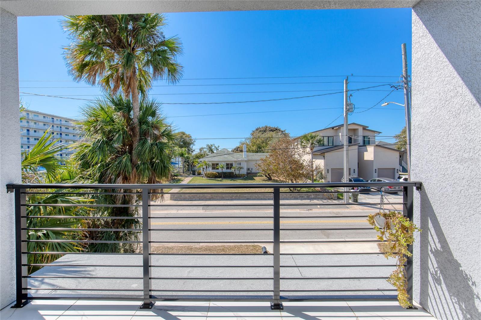 MEMENTO - Residential