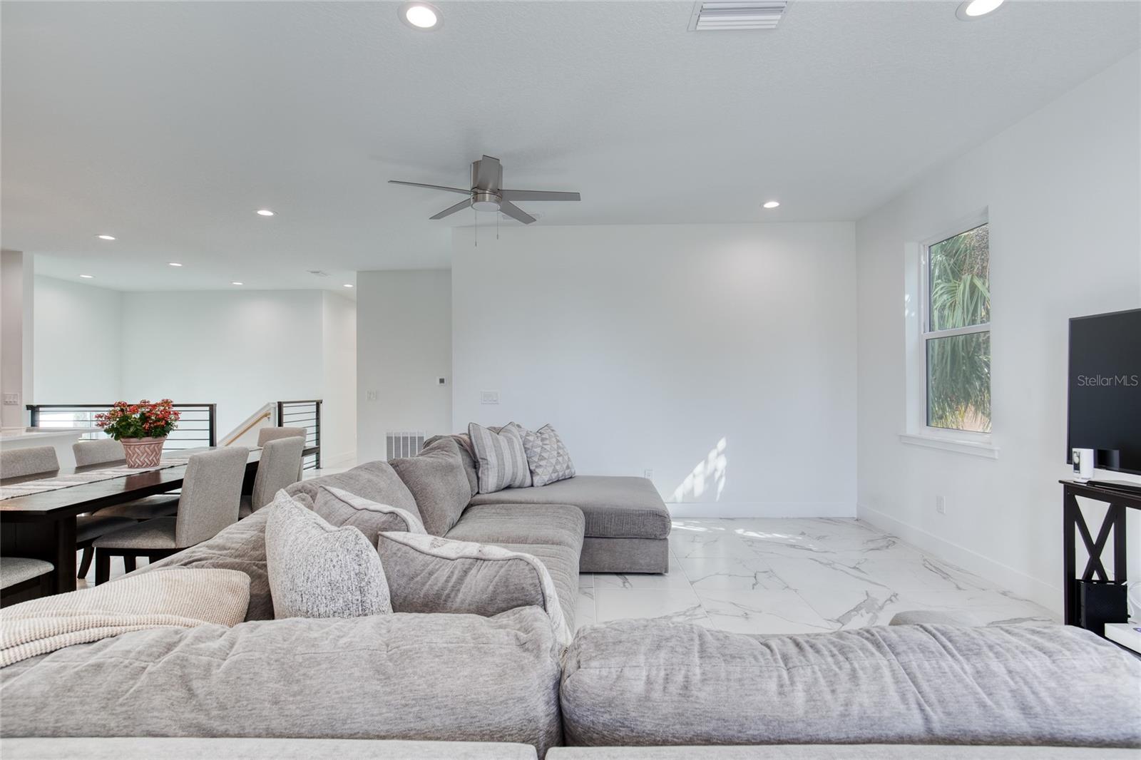 MEMENTO - Residential