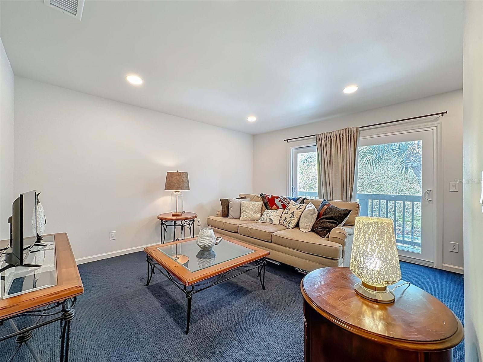 LANDINGS TREEHOUSE - Residential