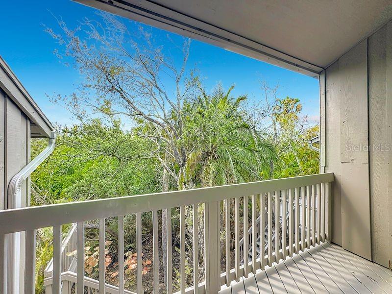 LANDINGS TREEHOUSE - Residential