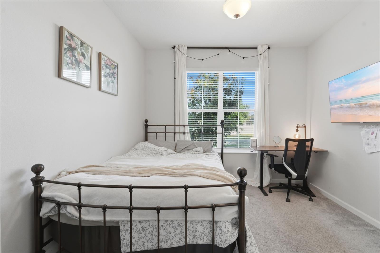 REDBRIDGE SQUARE - Residential
