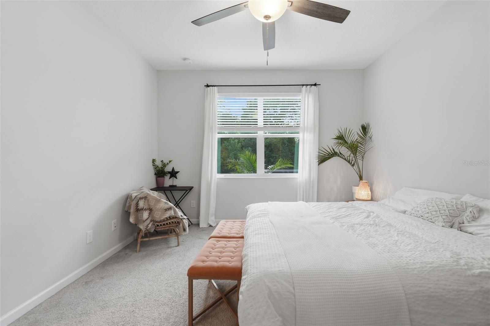 REDBRIDGE SQUARE - Residential
