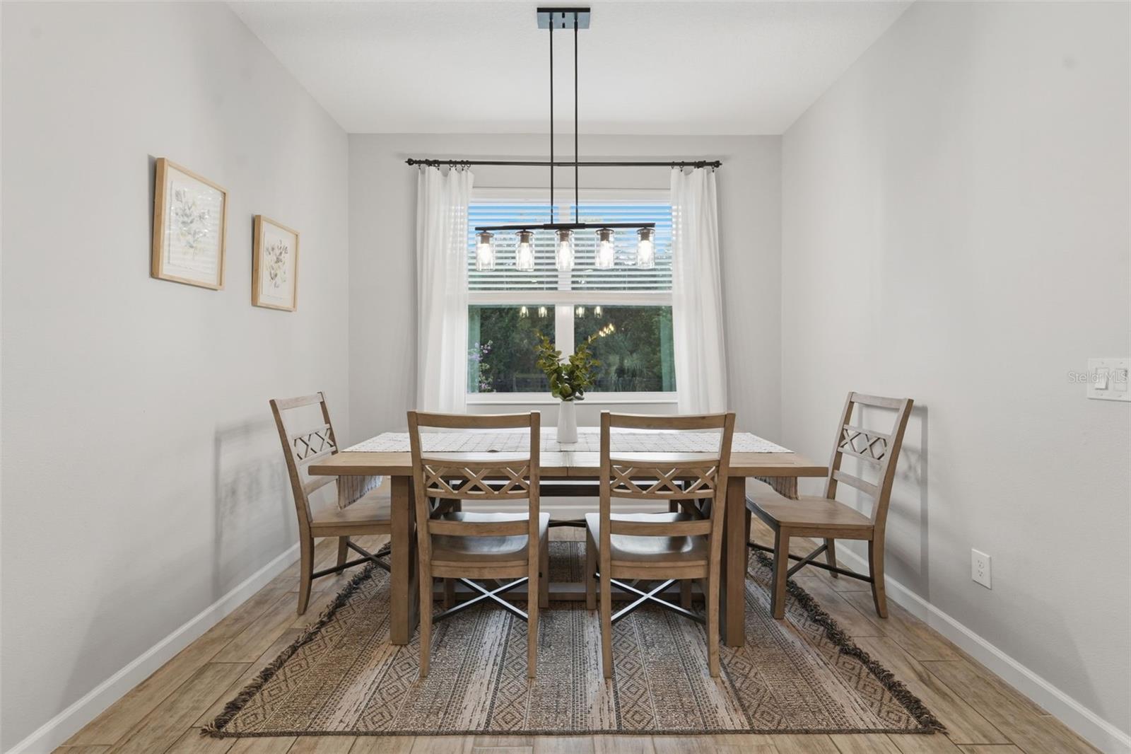 REDBRIDGE SQUARE - Residential