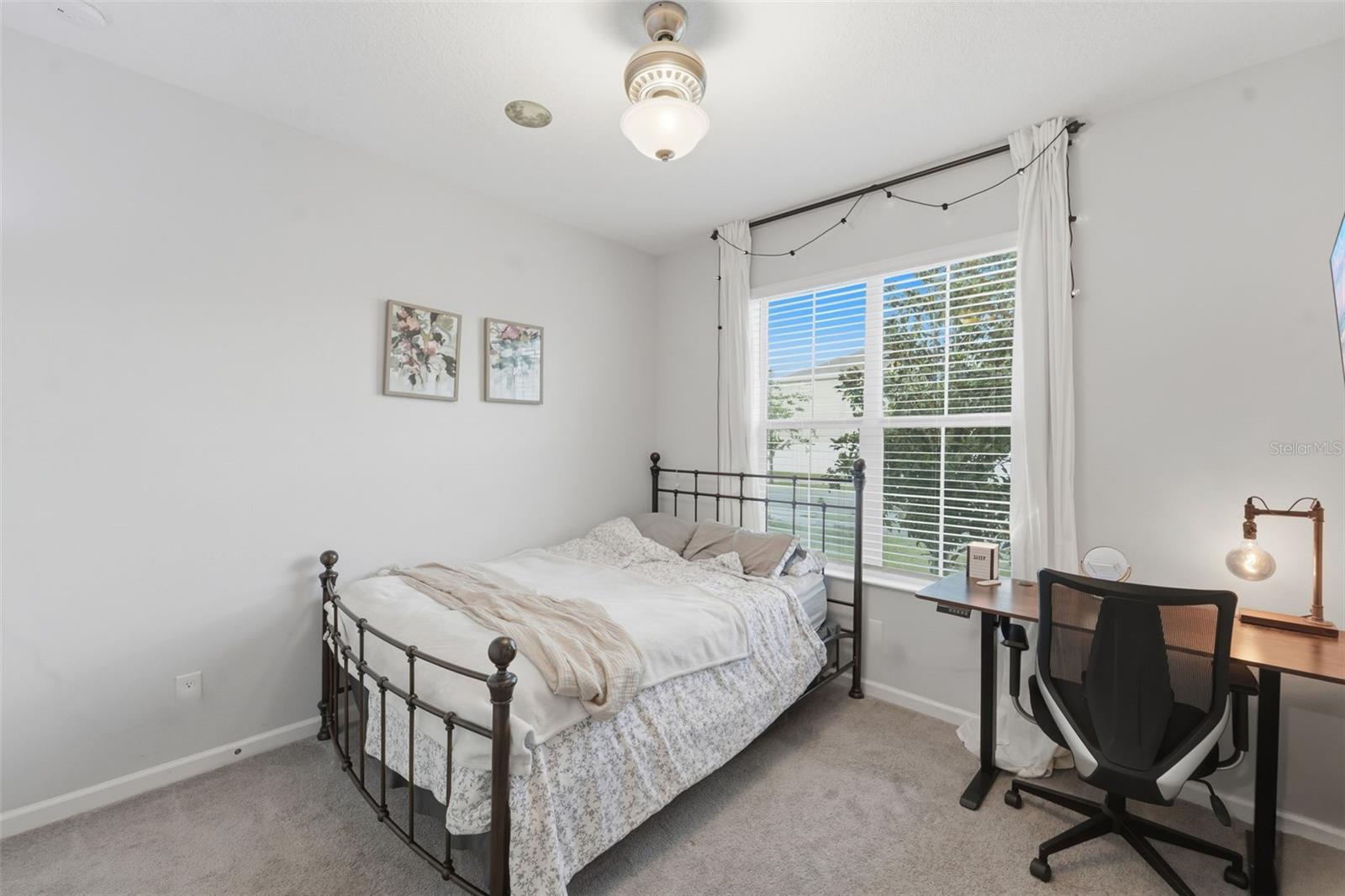 REDBRIDGE SQUARE - Residential