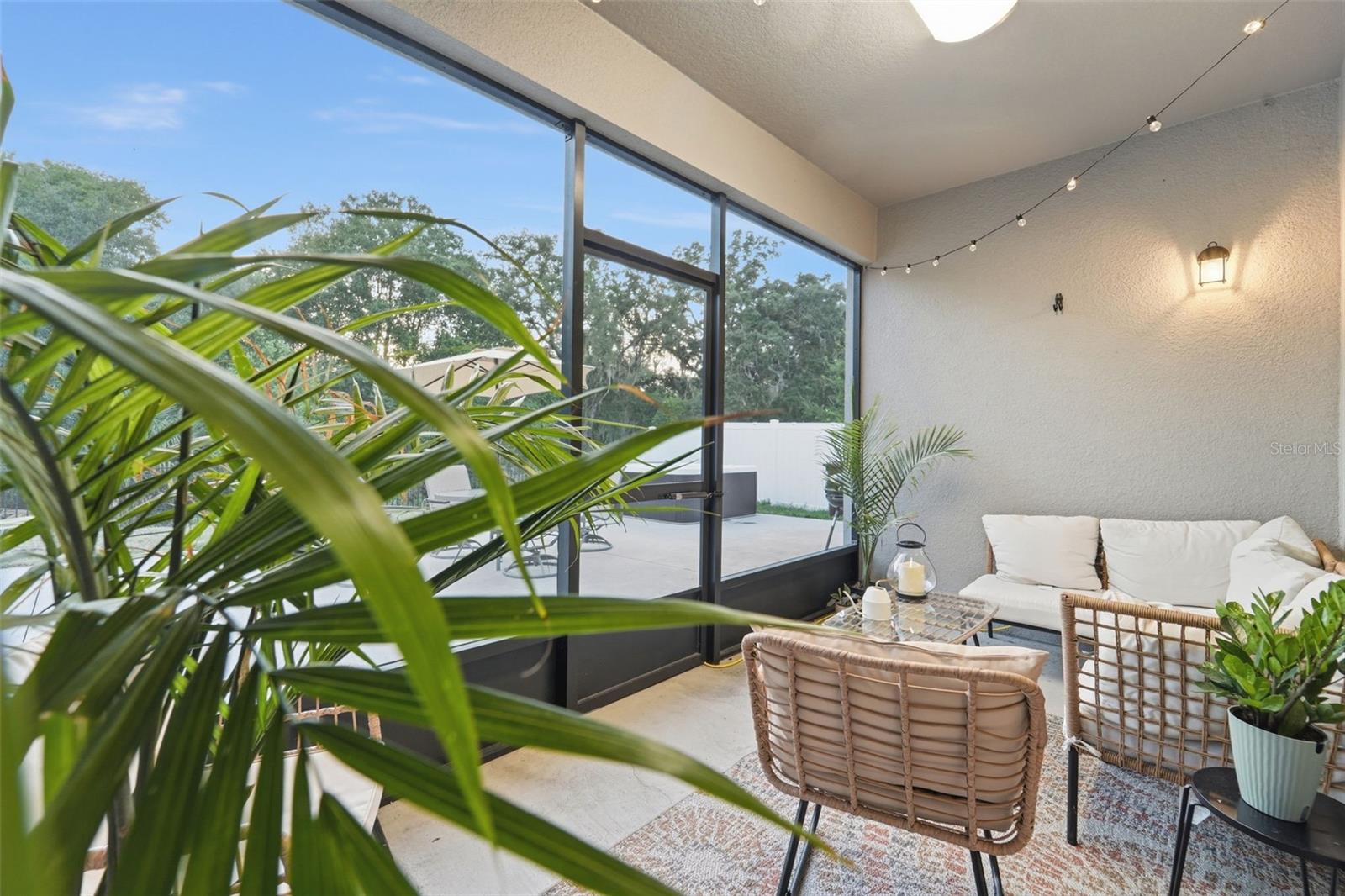 REDBRIDGE SQUARE - Residential