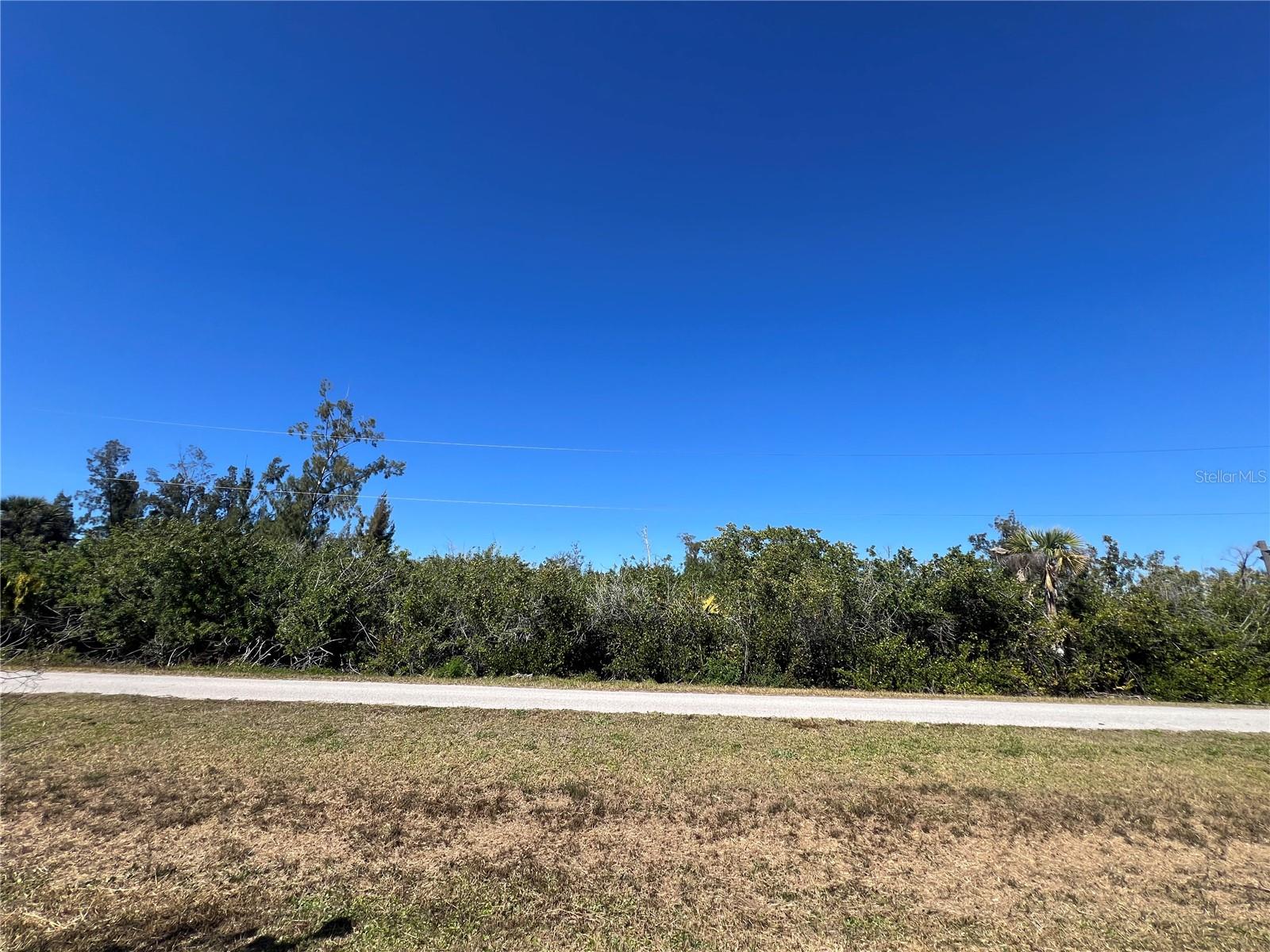 MYRTLE GARDENS - Residential Lease