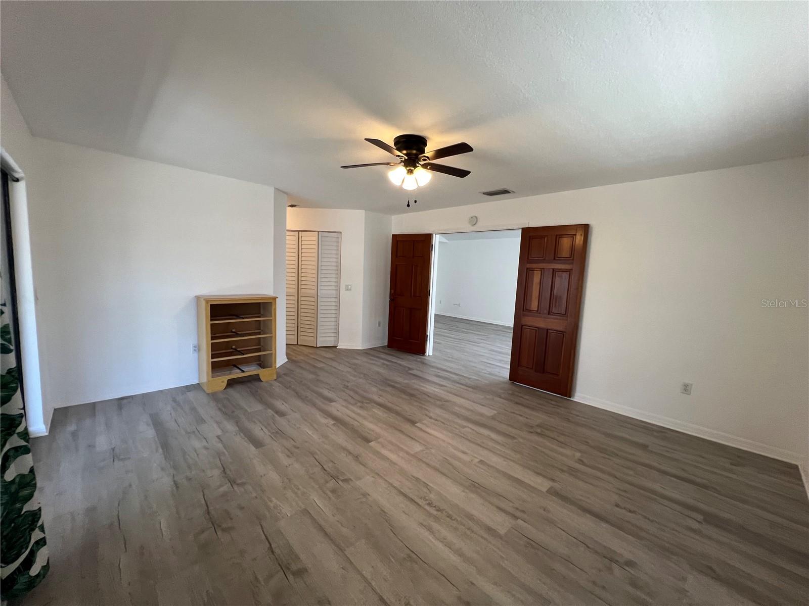 MYRTLE GARDENS - Residential Lease