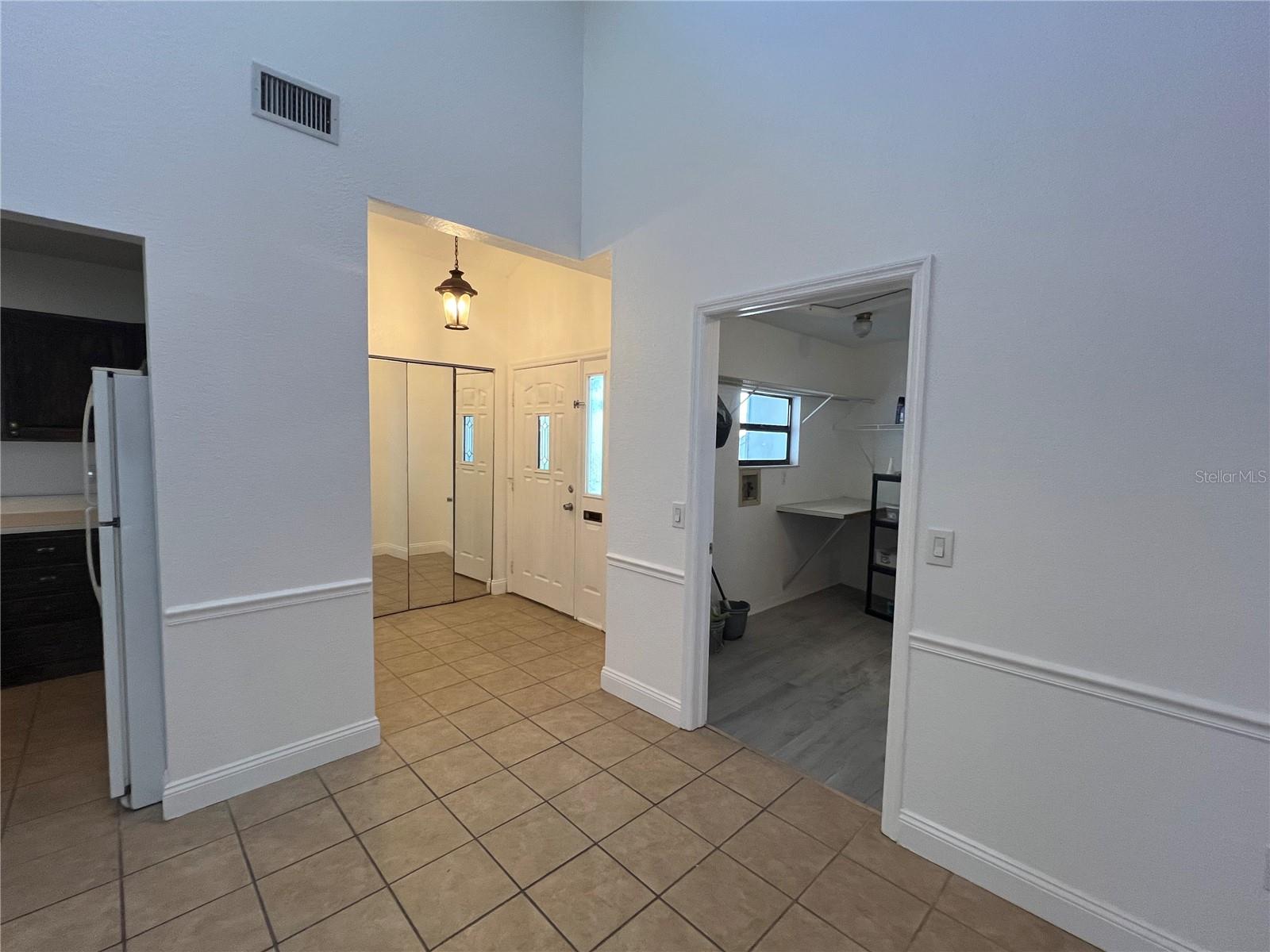 MYRTLE GARDENS - Residential Lease