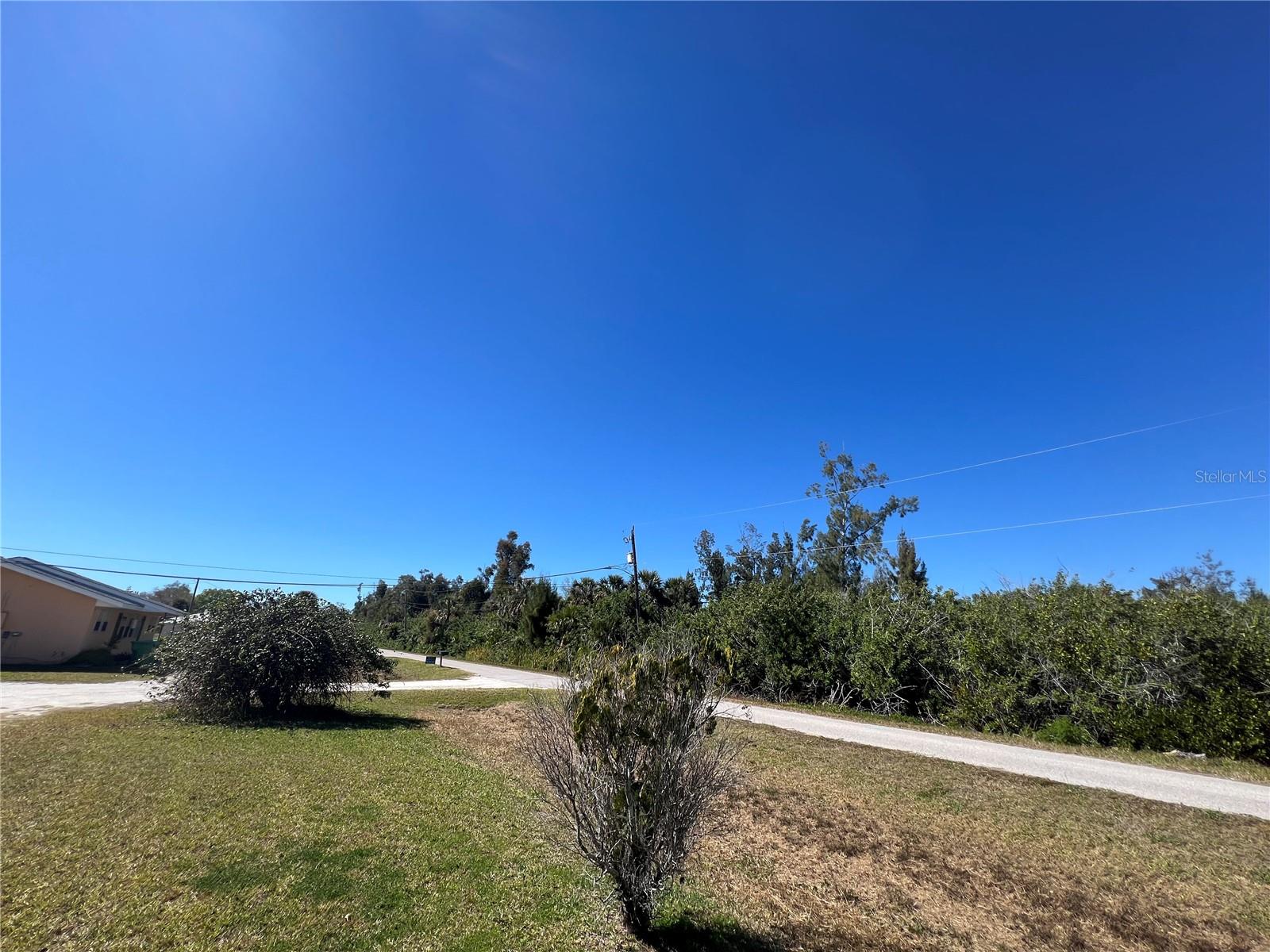 MYRTLE GARDENS - Residential Lease