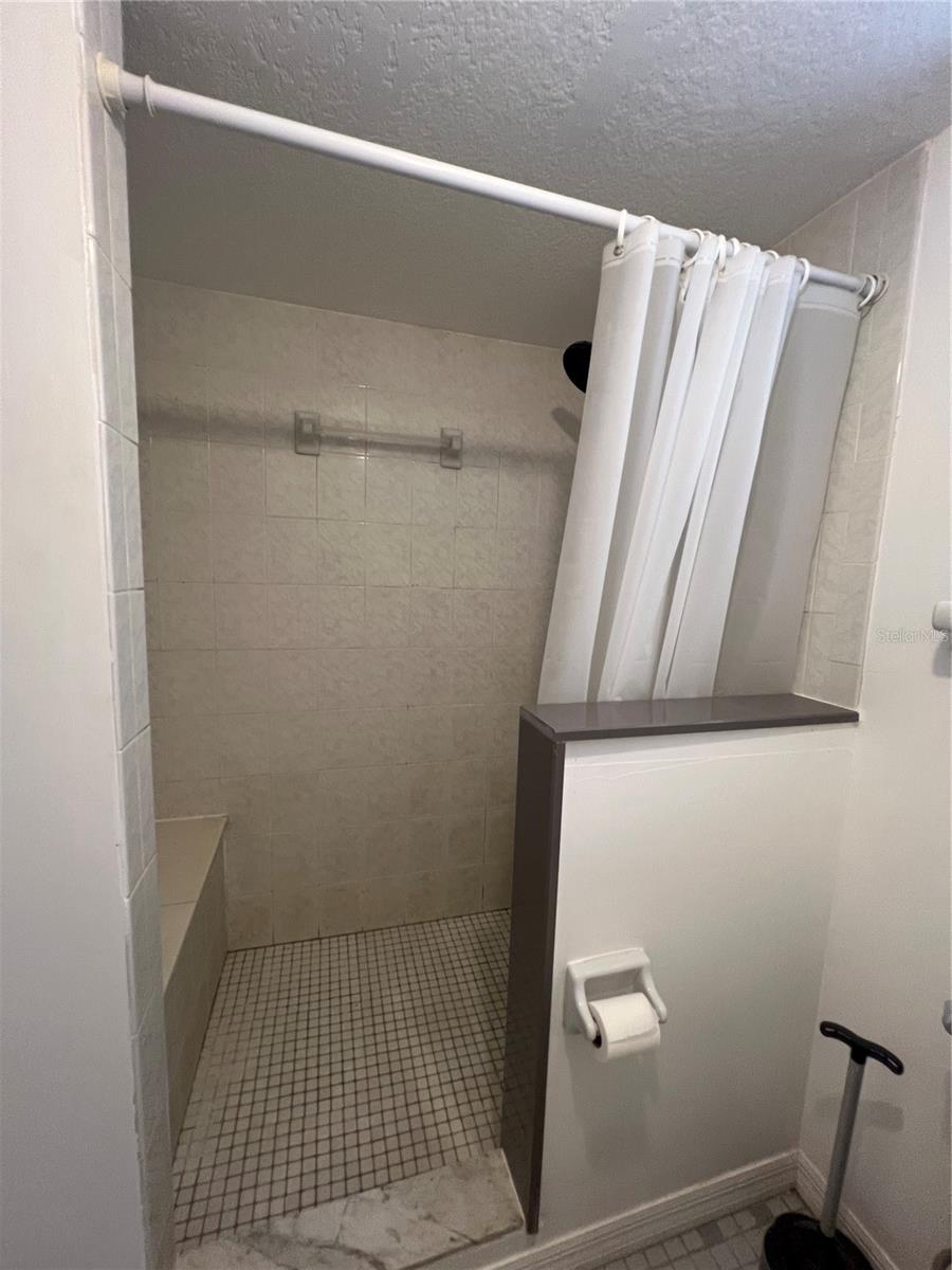 MYRTLE GARDENS - Residential Lease