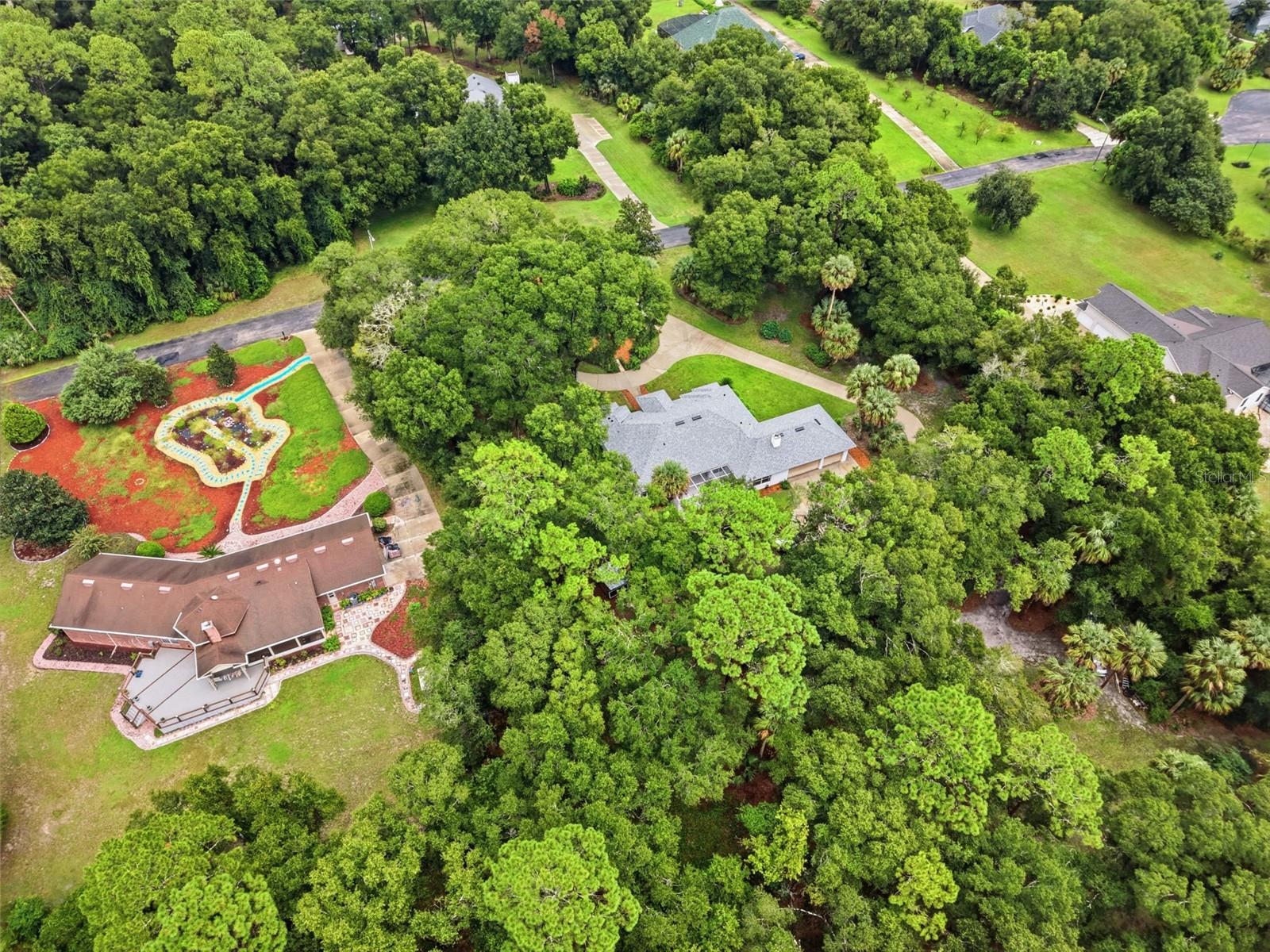 1830 GLENWOOD OAKS LANE