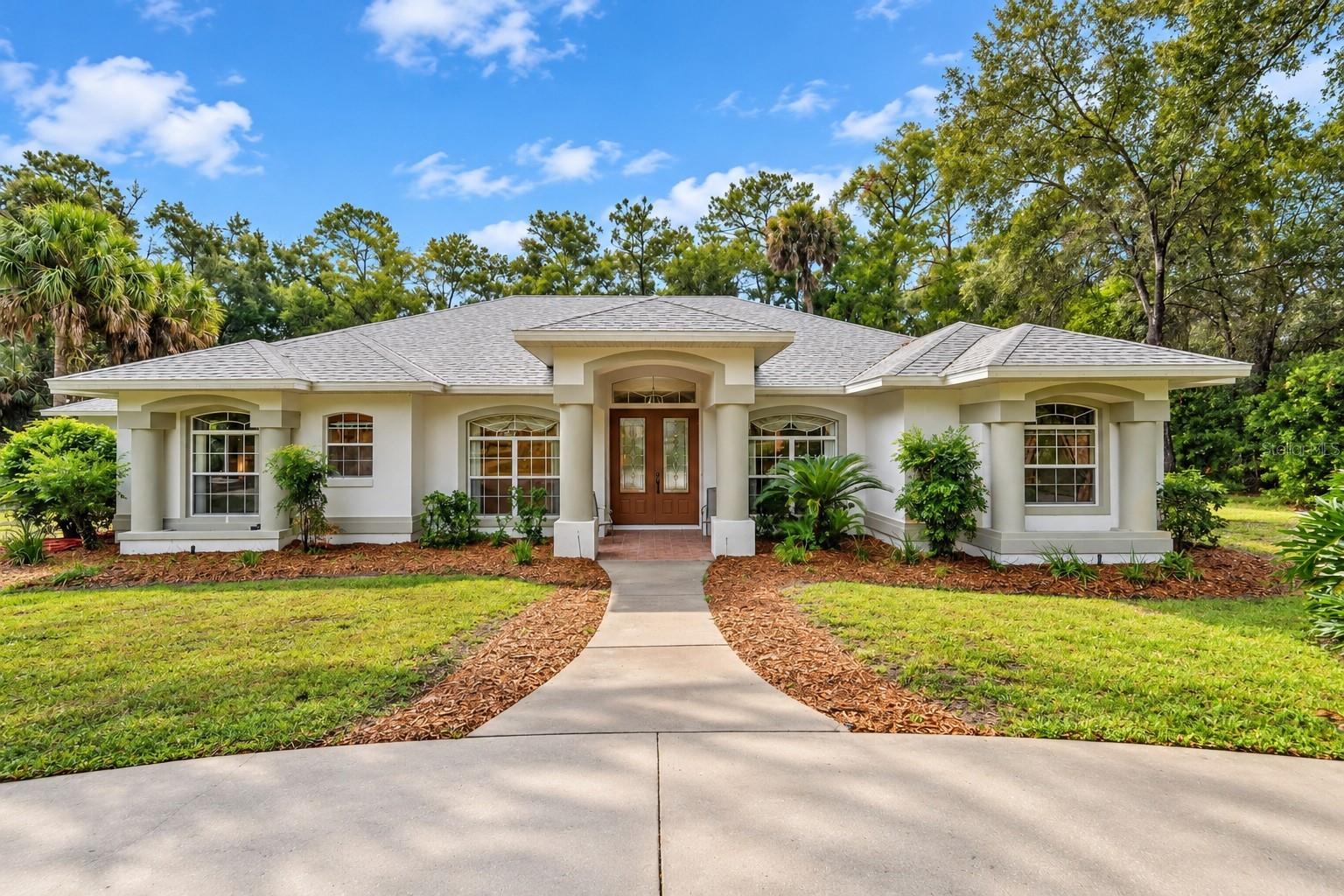 1830 GLENWOOD OAKS LANE