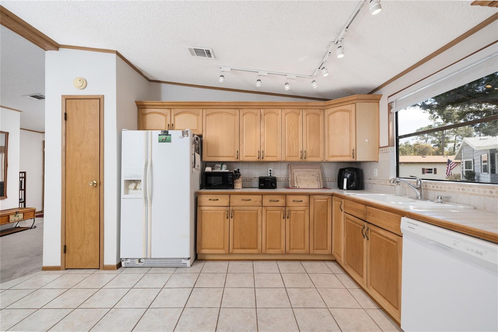 EDGEWATER LANDING PH 01 - Residential