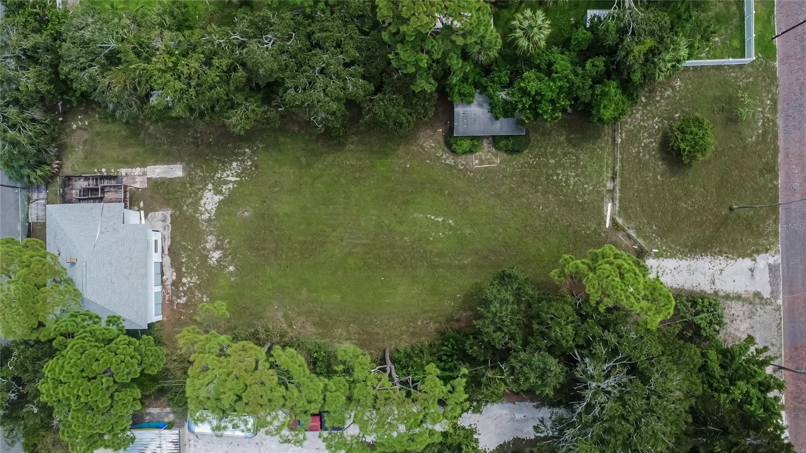 Welcome to St. Petersburg — Where Authentic Florida Living Awaits!
Builders & Investors Take Note:
This spacious -lot measures .5159 acres is zoned NSM-1 (Neighborhood Suburban Multi-Family), offering incredible flexibility for development. Whether you're envisioning single-family homes or multi-family dwellings, this property can accommodate up to 11 residential units — a rare find in such a desirable location
- Minutes from Downtown St. Pete with its thriving arts, dining, and waterfront scene
- Easy access to the Skyway Bridge for coastal adventures - Boating doc for daily water adventures nearby
- Just 30 minutes to Tampa International Airport, making travel a breeze
With zoning that supports both density and charm, this lot is perfect for creating a community that blends suburban tranquility with urban convenience. No matter who you build for they will love the area.
Private owners this is perfect if you're looking to build your own oasis. The potential here is endless.