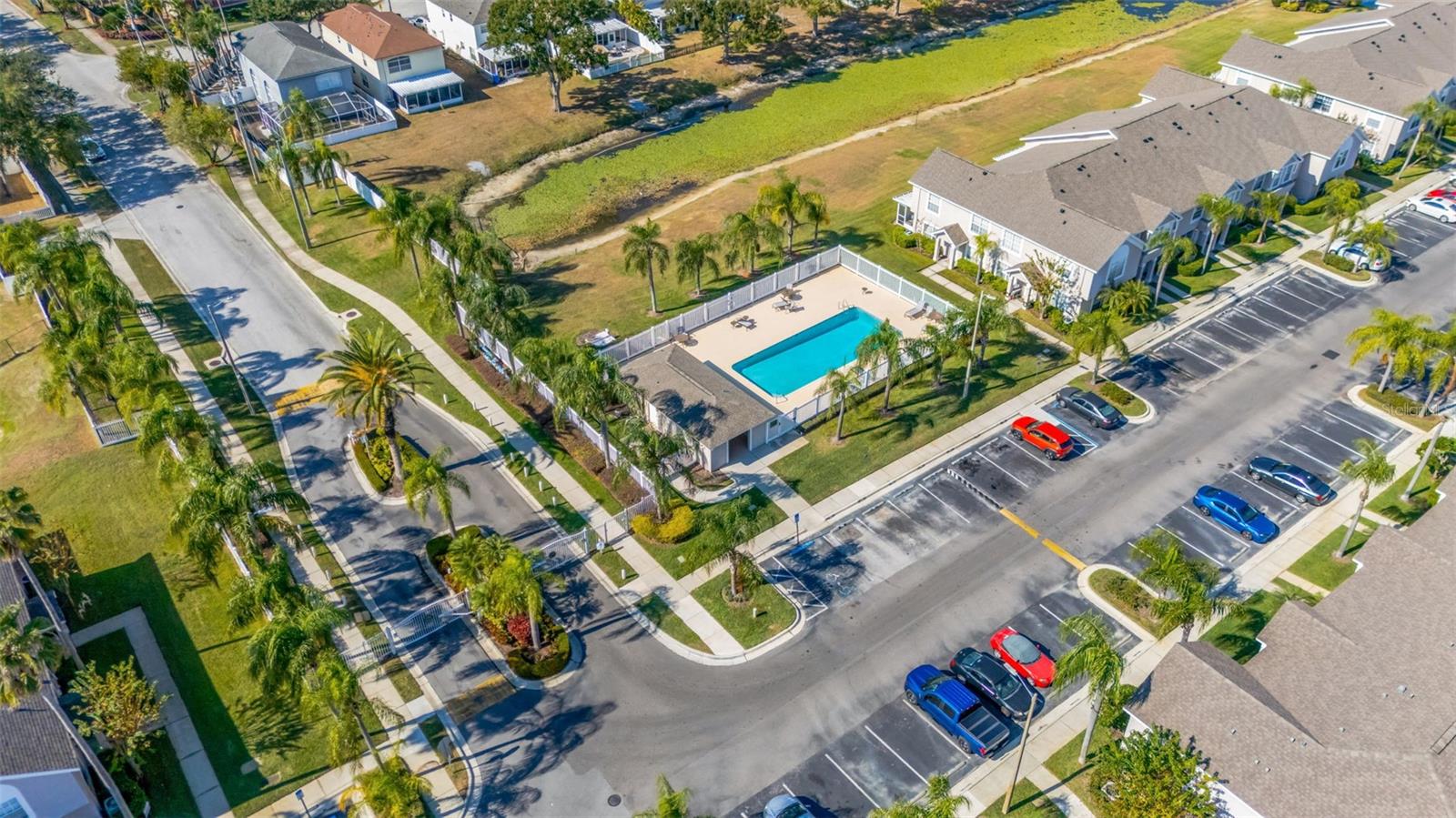 THE TWNHMS AT KENSINGTON PH - Residential