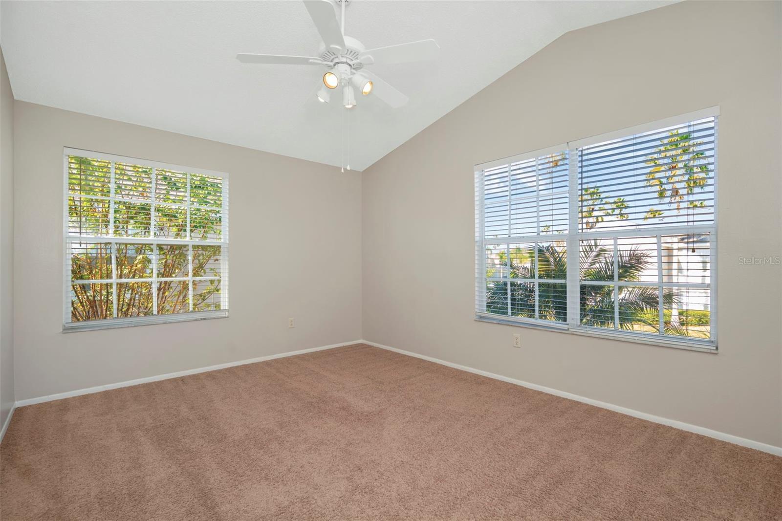 THE TWNHMS AT KENSINGTON PH - Residential