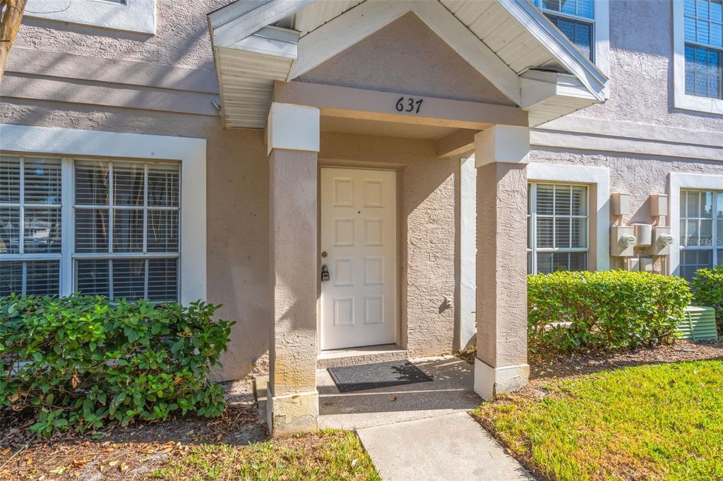 Photo of 637 Kensington Lake Circle, Brandon, FL 33511 (MLS # TB8450853)