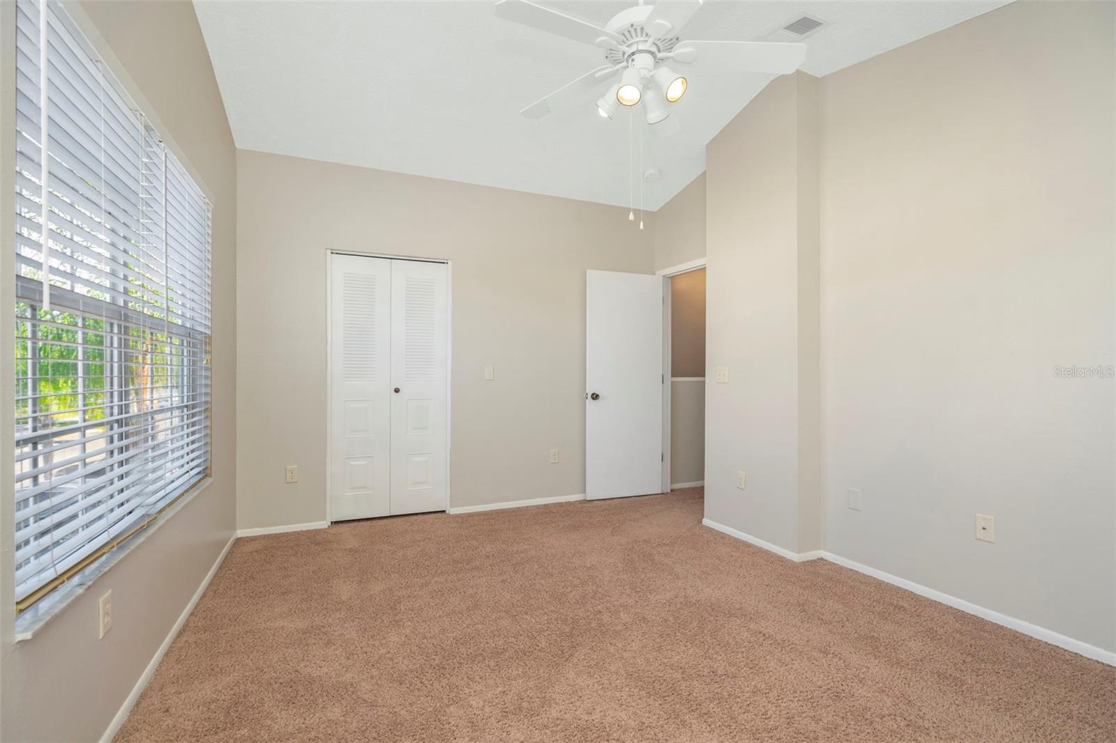 THE TWNHMS AT KENSINGTON PH - Residential