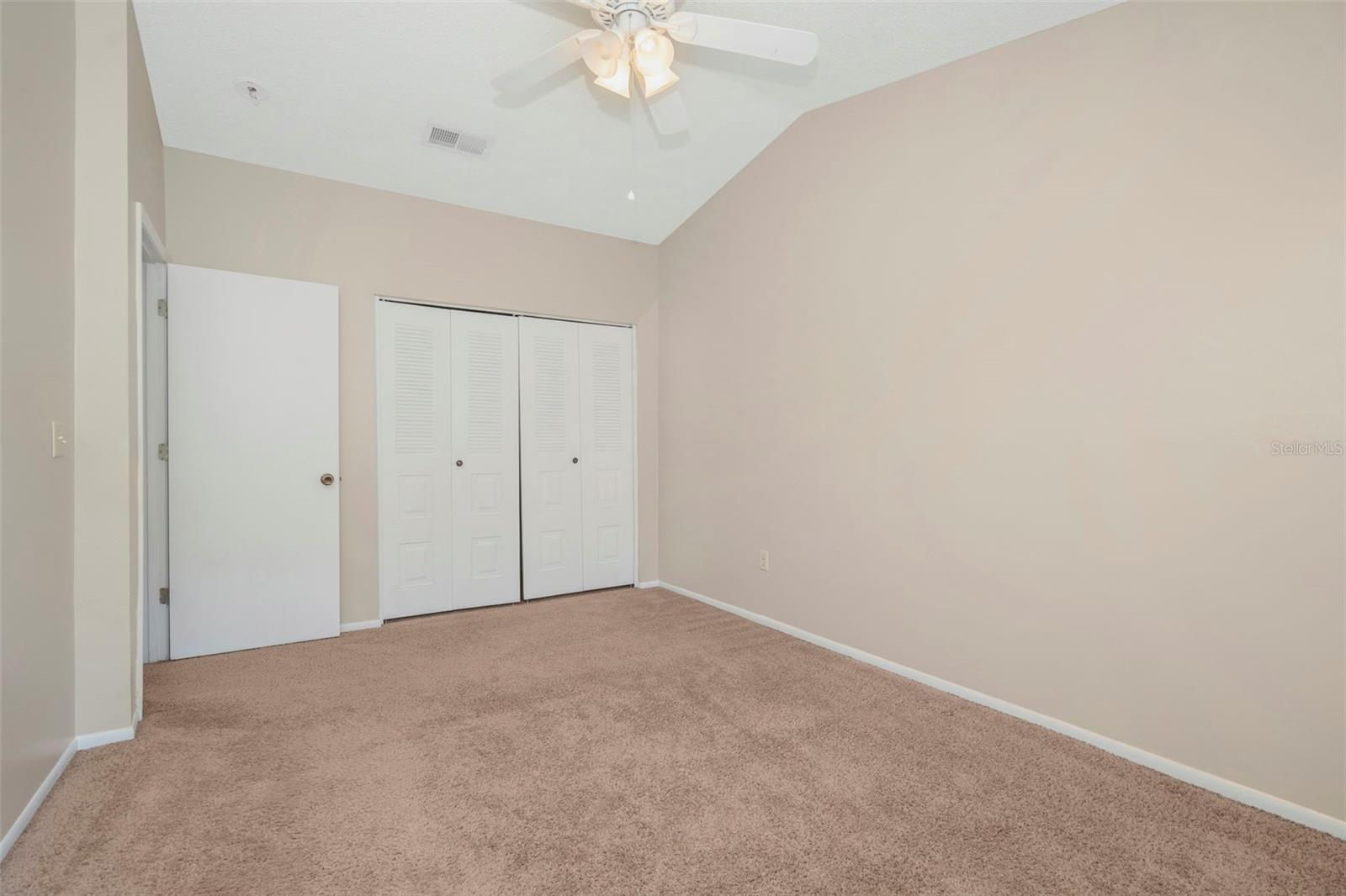 THE TWNHMS AT KENSINGTON PH - Residential