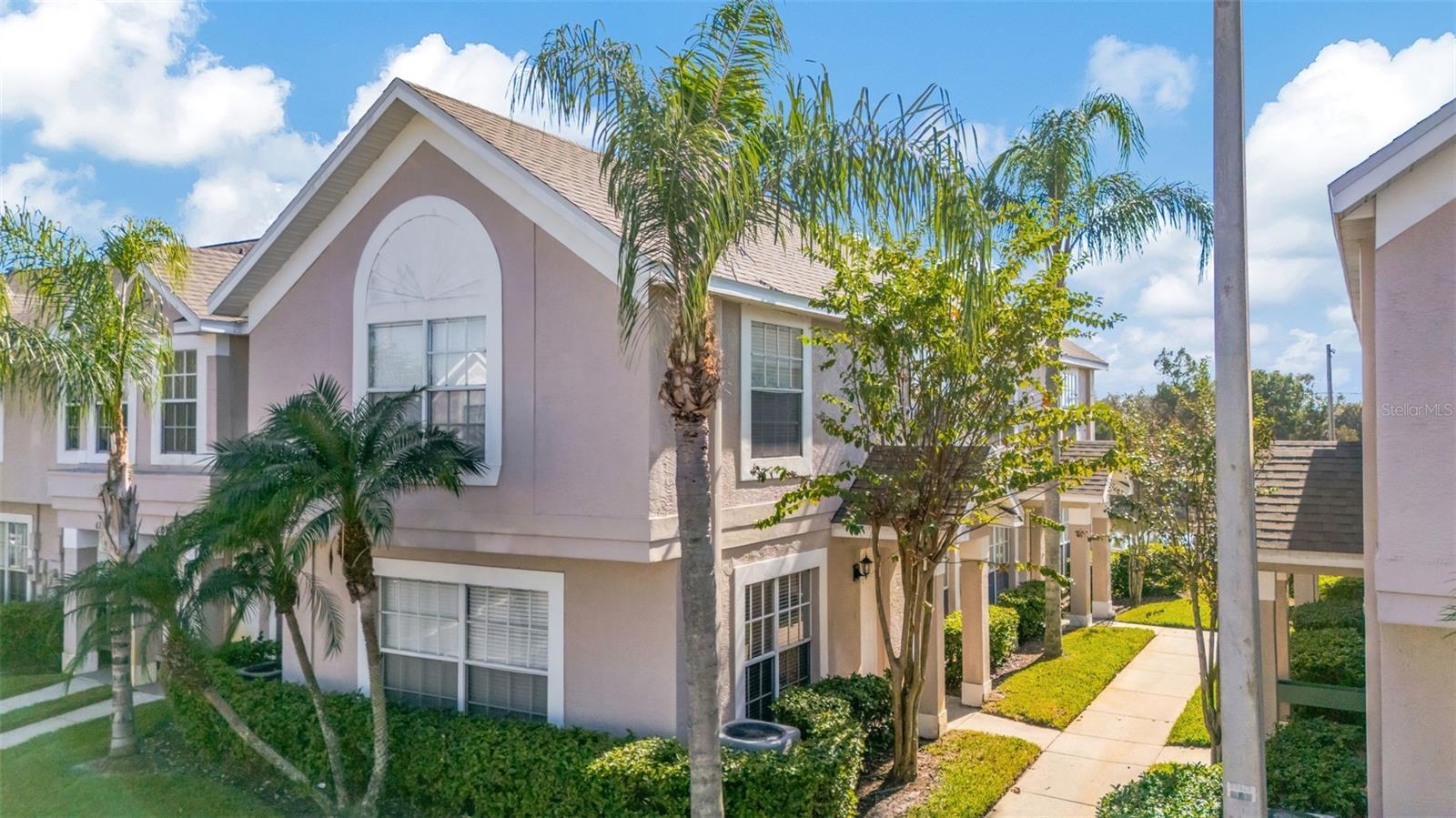 THE TWNHMS AT KENSINGTON PH - Residential