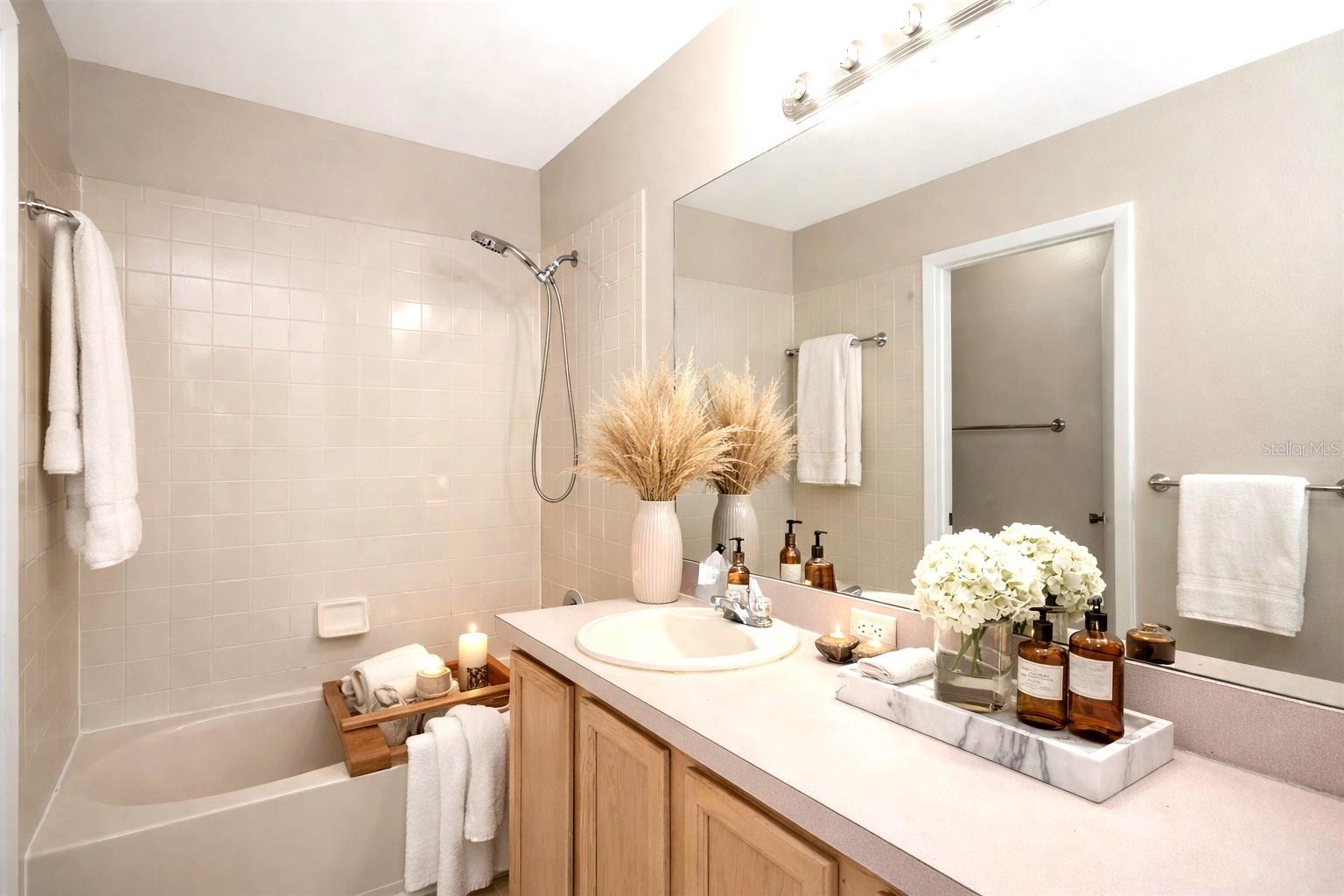 THE TWNHMS AT KENSINGTON PH - Residential