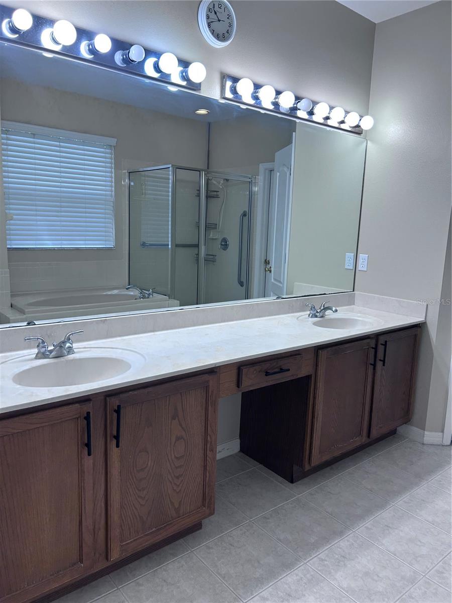 WYNDGATE - Residential Lease
