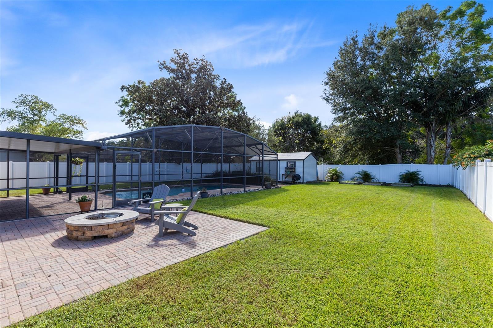 417 HOLLY COURT