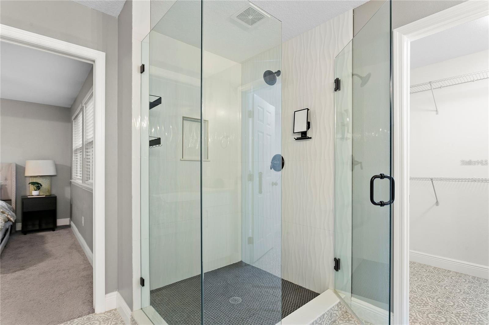 EVELYN CITY - Residential Lease