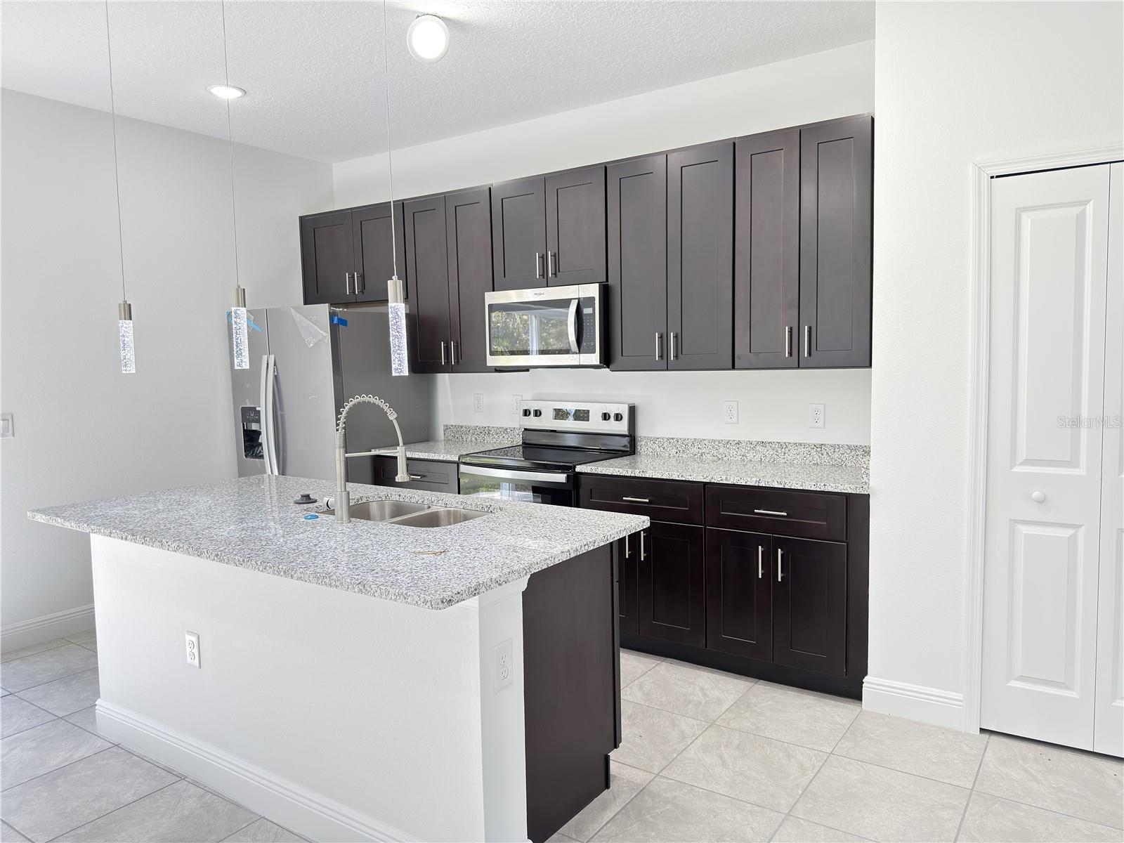 CITRUS SPGS UNIT 25 - Residential