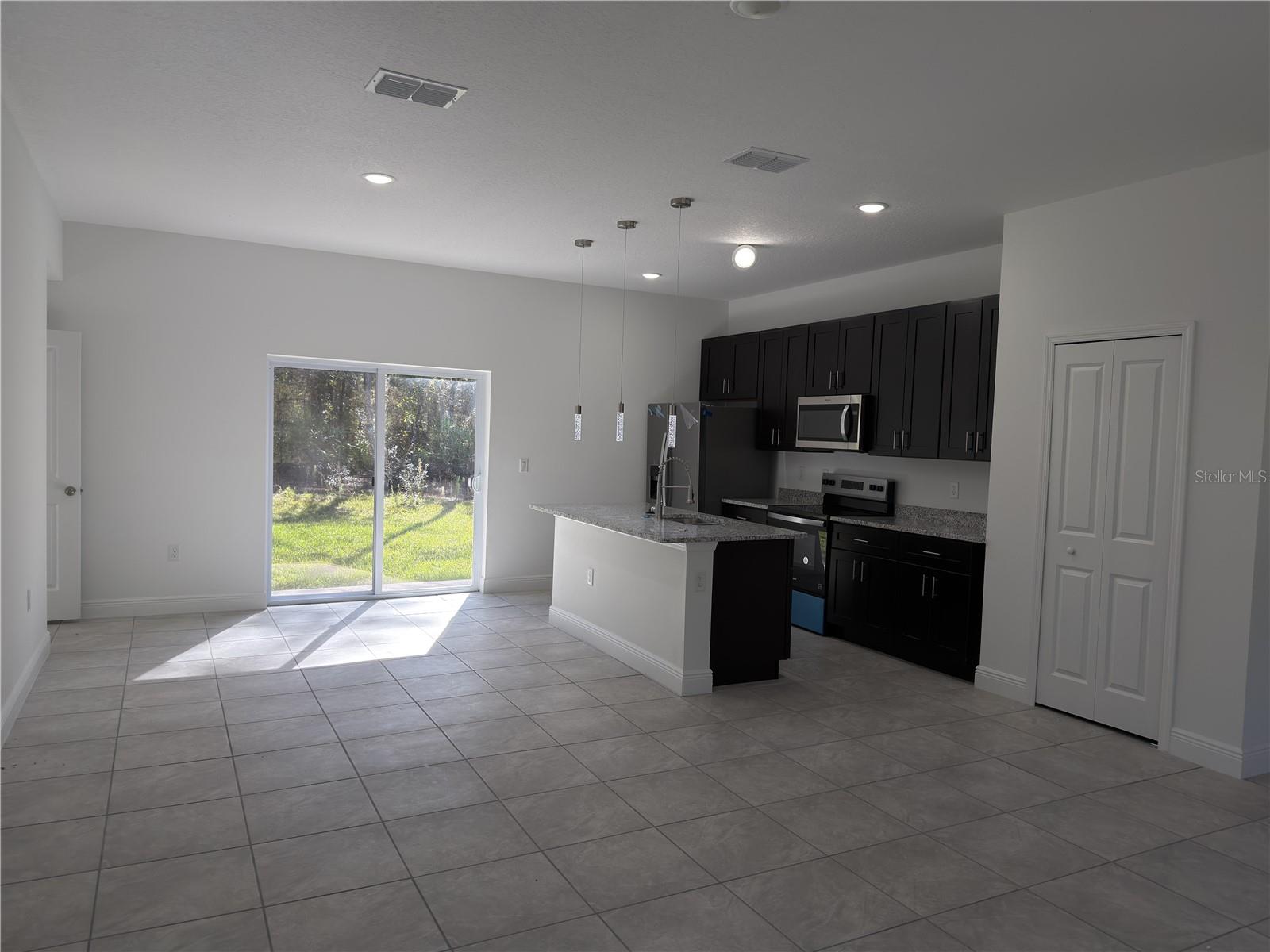 CITRUS SPGS UNIT 25 - Residential