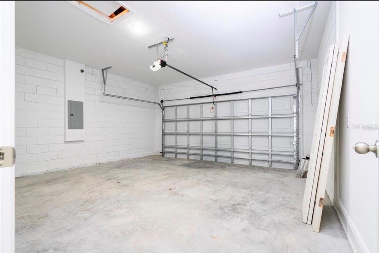 CITRUS SPGS UNIT 25 - Residential