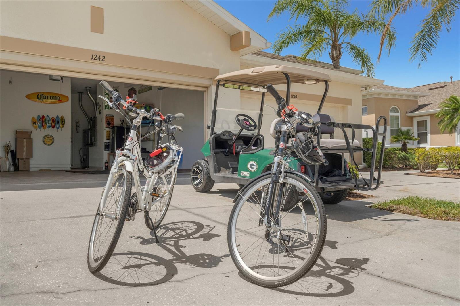 LYNDHURST CONDO - Residential