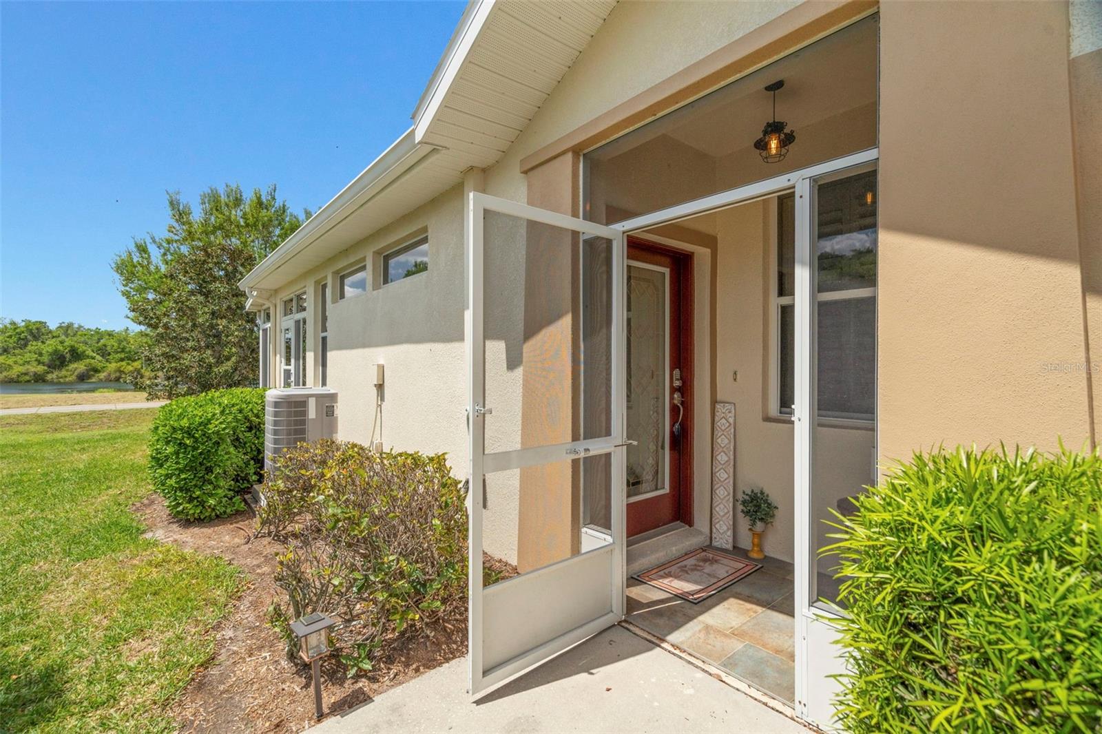 LYNDHURST CONDO - Residential