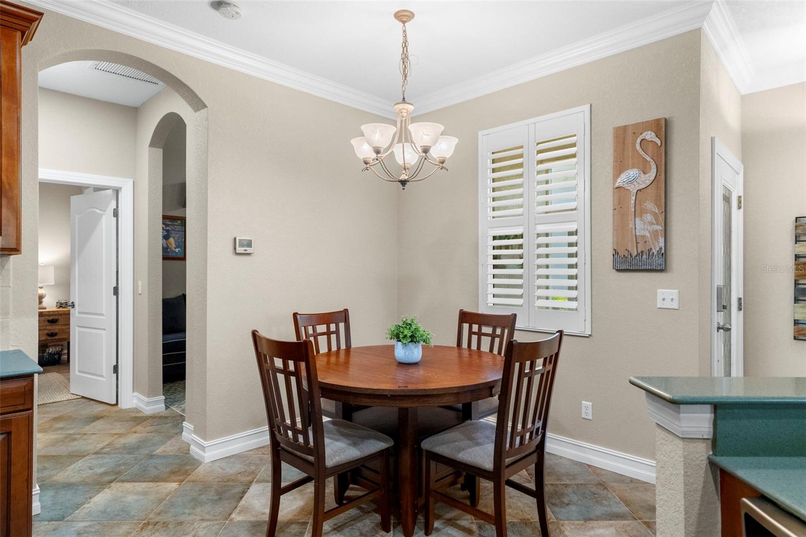 LYNDHURST CONDO - Residential