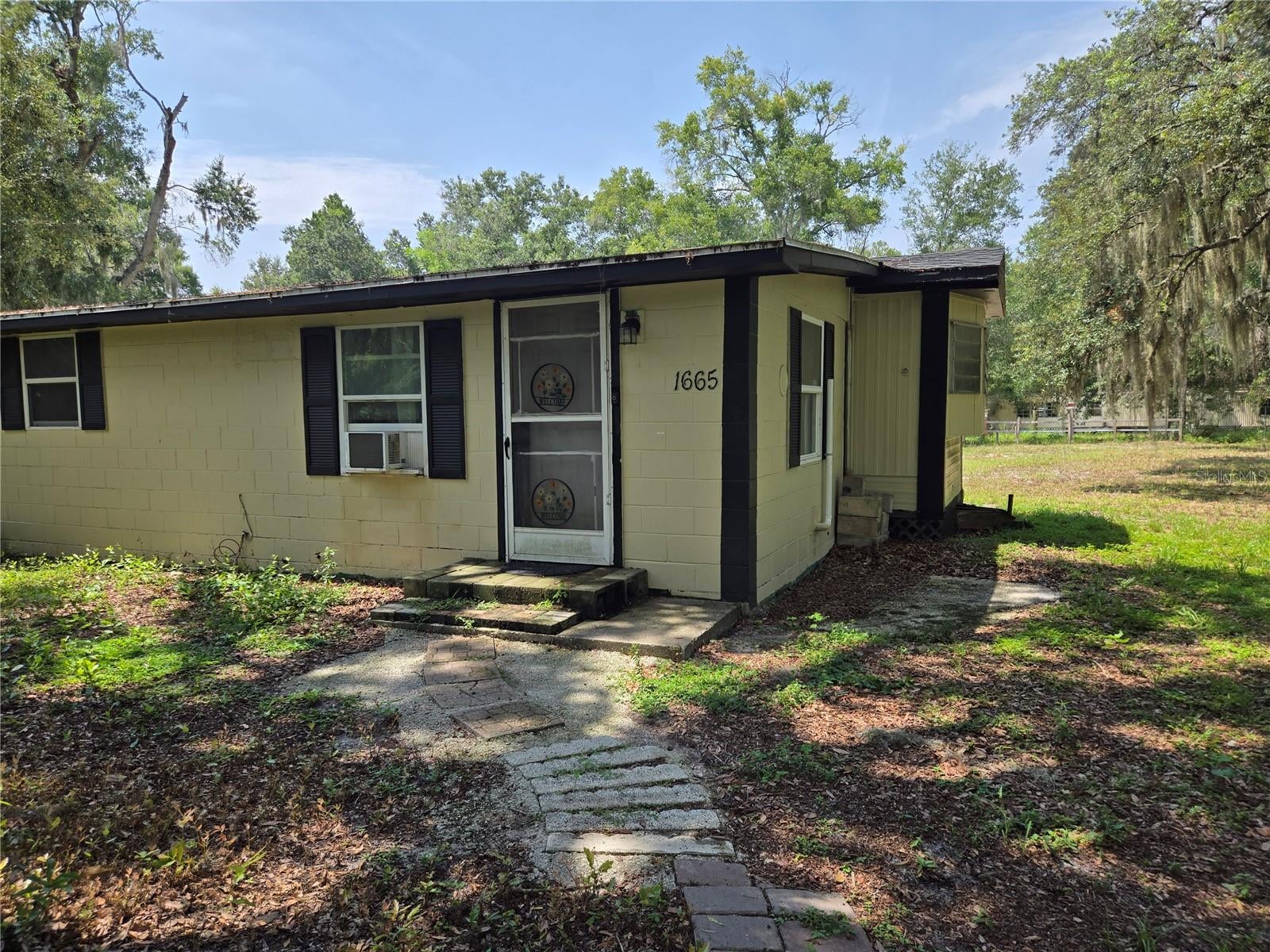 1665 BODKIN LANE