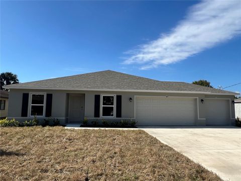 Photo of 87 Bressler Lane, Palm Coast, FL 32137 (MLS # C7520632)