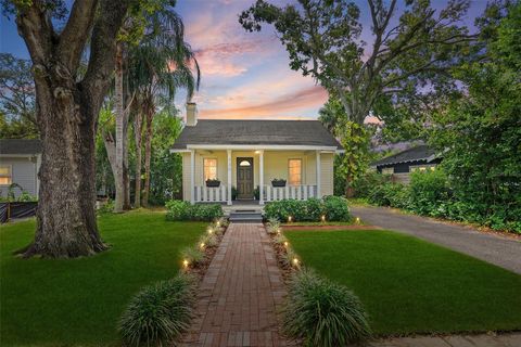 Photo of 130 17th Avenue N, St Petersburg, FL 33704 (MLS # TB8442620) Photo of 130 17th Avenue N, St Petersburg, FL 33704 (MLS # TB8442620)