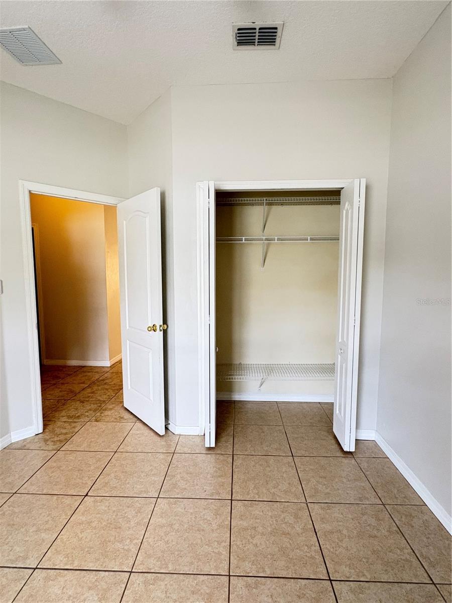 RAINTREE AT SPRINGLAKE VILLAGE PH 1B - Residential Lease