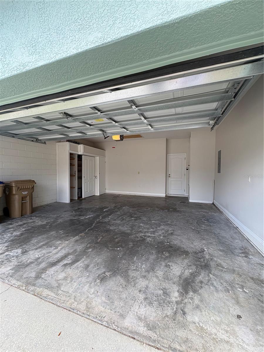 RAINTREE AT SPRINGLAKE VILLAGE PH 1B - Residential Lease